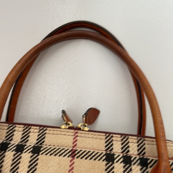 BURBERRY handbag shoulder purse authentic - Picture 9 of 12